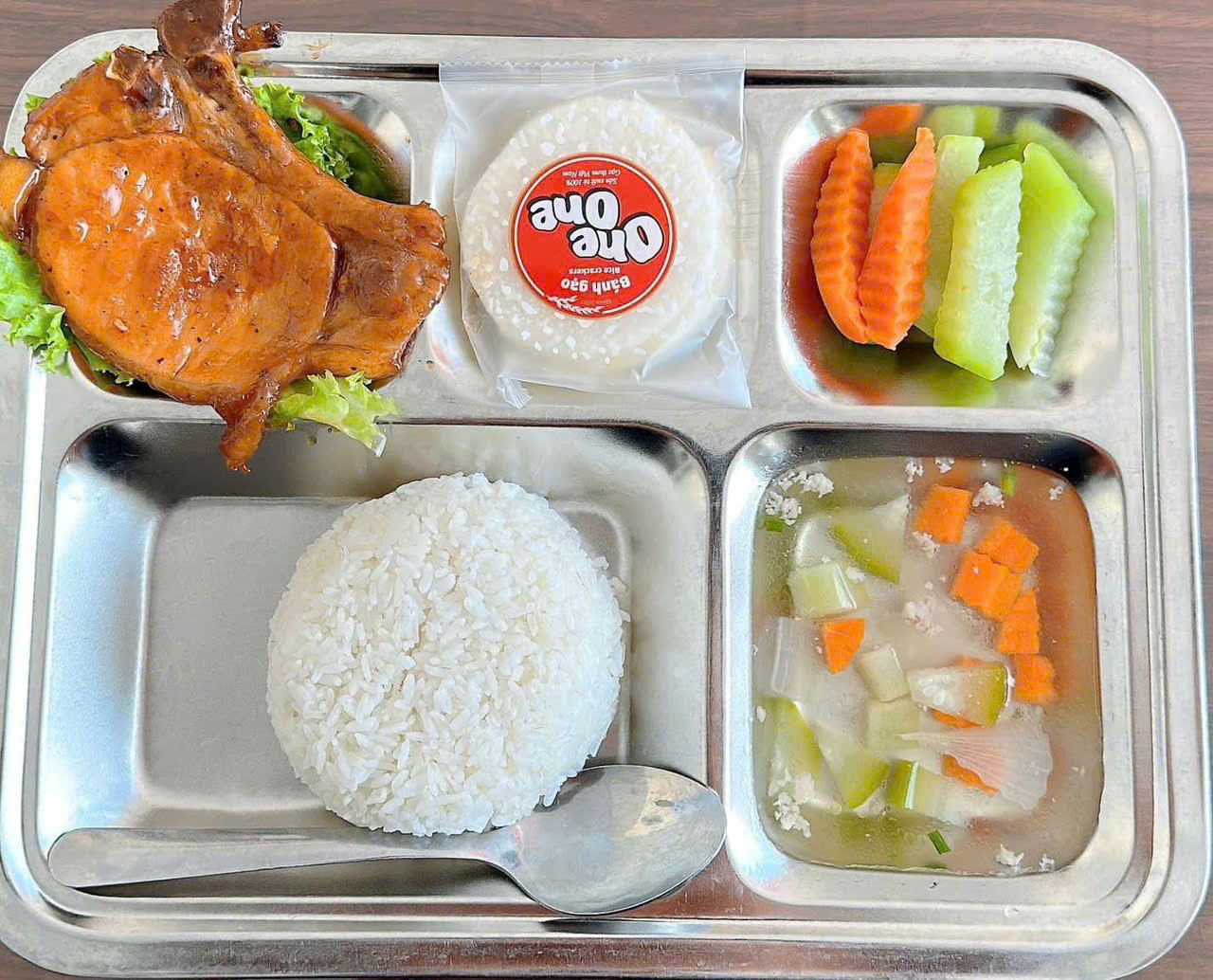 Suất ăn ca đặc thù